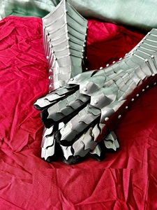 Guantes de plata Nazgûl medievales, guantes de Ringwraith del Rey Brujo para cosplay y fiestas de Halloween, accesorios metálicos para disfraces. - Product Image 4