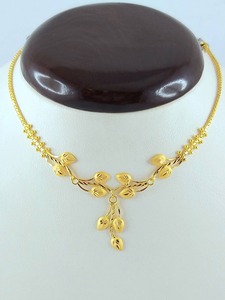 Collier élégant en or massif 22 carats avec pendentif branche, véritable or jaune 916 marqué BIS, motif naturel, chaîne fantaisie, bijoux de mariage - Product Image 2