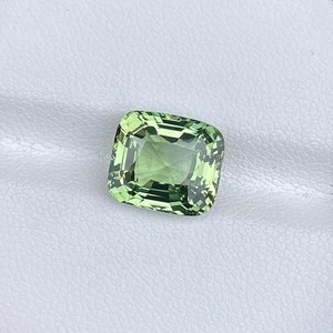 Bijoux ZUBEDA GEMS, pierre précieuse naturelle chrysoberylle verte 2,00 ct, pierre précieuse en vrac, bagues de luxe en or, sertissage à griffes, certifiées IGI - Product Image 2