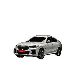 BMW X6 M50i 2022 con Volante a la Izquierda, Caja de Cambios Automática, Cámara Trasera, 31,124 km - Product Image 1