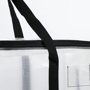Sac fourre-tout en PVC transparent avec poignées noires, fermeture éclair, style minimaliste, souple, unisexe, pour la chasse - Product Image 5