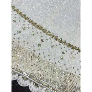 Lehenga Choli de mariée en georgette brodée blanche inspiré de Kiara Advani - Product Image 2
