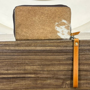 2026 Elegant Premium Designer <b>Tooled</b> Genuine Cowhide <b>Leather</b> Wallet Floral Pattern Stylish Clutch Zipper Closure for Women's - Product Image 5