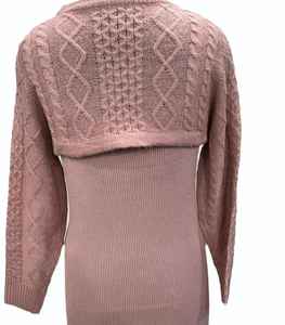 Robe en tricot d'hiver pour femmes |   Ensemble midi superposé à col montant en rose poudré |   Vêtements d'automne haut de gamme finis à la main, chaleureux et confortables - Product Image 2