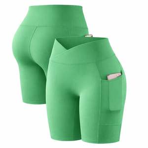 Shorts de yoga personnalisés pour femmes, taille haute unie, élastique, avec poches, sans coutures, effet froncé aux fesses, séchage rapide, vêtements de sport OEM sous marque privée - Product Image 3