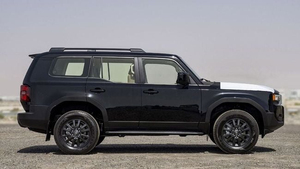 Brand New 2025 Toyo Ta Prado R20 Diesel Engine Left Hand Drive Turbo Automatic Transmission SUV Dark Leather <b>Panoramic</b> Sunroof - Product Image 5