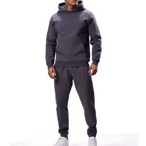 Ensemble de survêtement décontracté en molleton respirant pour l'hiver, avec sweat à capuche ample et pantalon de jogging à poches, 2 pièces - Product Image 1