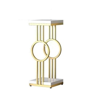 Base Decorativa de Pedestal de Acero Inoxidable Dorado con Tapa de Mármol de Lujo para Sala de Estar o Vestíbulo de Hotel - Product Image 1