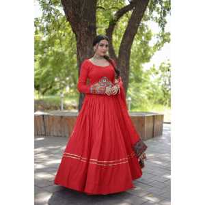 Lehenga Choli Rayon attrayant avec de véritables broderies Gota-Patti et des éléments miroir - Product Image 4