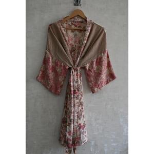 Kimono Romántico de Seda con Parches para Mujer, Estilo Boho, Largo, Ideal como Regalo - Product Image 2