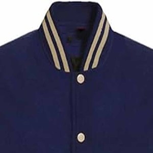 Chaqueta Varsity Stonefield Manufacturing con Ribete de Punto, Cuello Alto, Diseño de Parches en el Pecho, 100% Lana, Unisex, para Invierno - Product Image 2