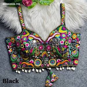 Nouvelle collection de blouses sans manches en soie italienne douce avec broderie multi-fils et bordure Kodi, disponible en ligne en Inde - Product Image 5