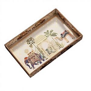 Bandeja de Servir de Madera con Grabado Dorado |   Juego de 1 recipiente rectangular grande, impermeable, con revestimiento de esmalte, color camel real - Product Image 3