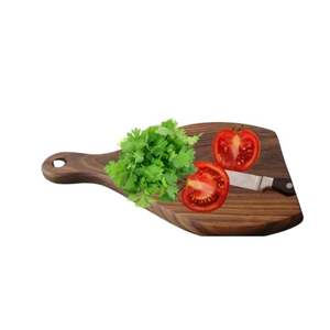 Planche à découper en bois artisanale avec finition brillante, fabriquée en bois de Sheesham et forme personnalisable - Product Image 1