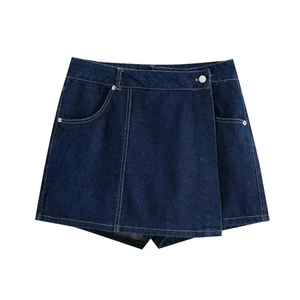 Women's Casual Canvas Denim 2-Piece Summer Set Crop <b>Top</b> Above Knee Shorts with Embroidery Appliques - Product Image 5