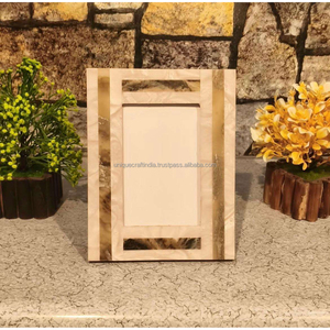 Marco de Fotos de Madera Clásico con Vetas de Mármol, Hecho a Mano, con Incrustaciones de Resina Beige Suave, Decoración Elegante y de Lujo - Product Image 1