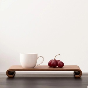 Plateau décoratif en bois au design minimaliste rectangulaire, avec poignée artisanale, emballage individuel pour la décoration de la maison - Product Image 4