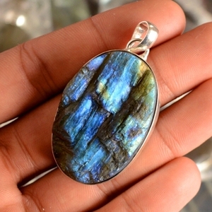 Pendentif en labradorite drusy le plus vendu, vente en gros de pendentifs pour bijoux de mariage avec breloque en pierre de labradorite - Product Image 1