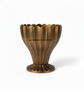 Macetero de Pedestal Acordonado de Latón Antiguo |   Maceta Moderna de Aluminio para Flores |   Elegante Maceta Decorativa para Bodas - Product Image 4