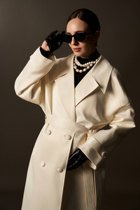 Robe longue d'hiver élégante en taffetas de coton et soie pour femme, à double boutonnage et col en V - Product Image 4