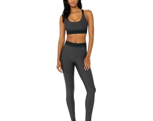 Ensemble de yoga personnalisé avec marque sur mesure, fabricant d'ensembles de yoga prêts à la vente, fournisseur d'ensembles de yoga de qualité export sur mesure - Product Image 6