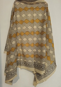 Sarong en coton imprimé à la main, motif zig-zag, écharpe de plage, paréo, longue écharpe, grand sarong, couverture de plage, style bohème, sarong de voyage - Product Image 2