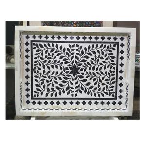 Plateau de service en os incrusté, fabriqué en Inde, pour thé, café, collations, plateau décoratif en bois fait main, disponible à la vente - Product Image 4