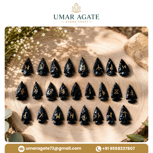 Ensemble de runes en obsidienne noire en forme de pointe de flèche, magnifique outil spirituel sculpté à la main en pierre précieuse Futhark, cadeau - Product Image 5