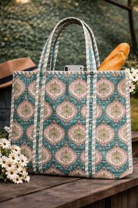 Sac fourre-tout matelassé en pur coton fait main indien pour femme, idéal pour la plage, les soirées, le rangement et les voyages, imprimé - Product Image 3