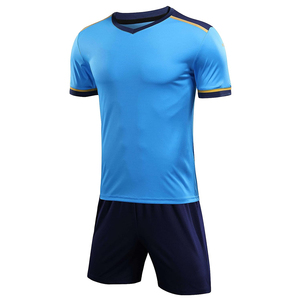 Ensemble de maillots de football respirants pour adultes, taille personnalisée, col en V, manches courtes, séchage rapide, tenue d'entraînement de football pour équipe - Product Image 1
