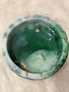 Ensemble de saladiers en résine faits à la main avec texture marbrée et motif tourbillon aquatique, utilisés à la maison, à l'hôtel et au restaurant - Product Image 2