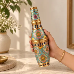 Gobelet élégant en laiton émaillé avec un design décoratif royal pour la vaisselle traditionnelle, la décoration de luxe de la maison et les objets culturels - Product Image 5