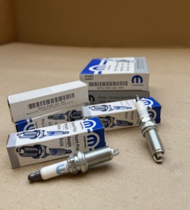 Bujías de Alto Rendimiento de Doble Iridio Originales para Automóviles, Venta al Por Mayor - Product Image 3