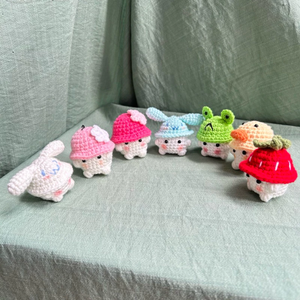 Porte-clés miniature en acier inoxydable tissé Amigurumi, changeant de couleur, fait main, cadeau fabriqué au Vietnam - Product Image 6