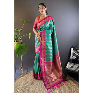 Sari de Seda Verde Elite Weaves con Bordado de Zari Rosa y Borde de Satén Único para Vestidos de Cóctel - Product Image 3