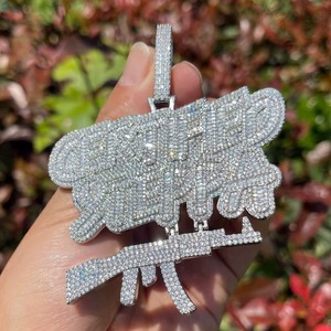 จี้เพชรโมอิสซาไนต์แบบ Iced Out เงินแท้ 925 สไตล์ฮิปฮอป เครื่องประดับแฟชั่นผู้ชาย จี้แร็ปเปอร์สุดหรู จี้รูปปืน - Product Image 1