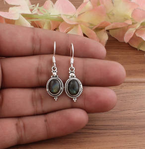 ต่างหูลาบราโดไรต์ธรรมชาติทรงหยดน้ำ เงินแท้ 925 ประดับพลอยสีฟ้า สำหรับผู้หญิง เหมาะสำหรับงานแต่งงานและงานปาร์ตี้ ขายส่ง - Product Image 2