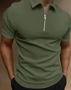 เสื้อโปโลแขนสั้นสีทึบสำหรับผู้ชายพร้อมซิปเสื้อถักลำลองสีน้ำตาล - Product Image 6