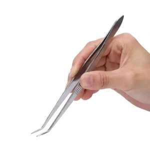 Ensemble d'instruments chirurgicaux dentaires manuels en argent avec poignée ergonomique et garantie d'un an - Product Image 4