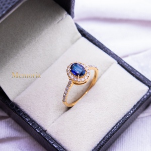 Bague vintage en or jaune 18 carats avec saphir bleu naturel et diamant pour femme, vente en gros - Product Image 2