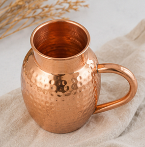 Pichet en cuivre martelé artisanal Antique Creations - Carafe de table isolée de luxe de style amphore vintage, lisse et évasée - Product Image 2