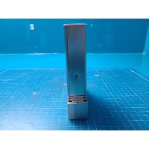 Controlador de Flujo Másico Brooks GF125CXXC GF125C-845022 N2 20000SCCM Usado Como Está, Piezas de Equipos Semiconductores Legados - Product Image 1