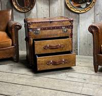Table basse de luxe en bois de manguier, coffre de rangement en cuir buff avec clous en laiton, mobilier vintage pour la maison