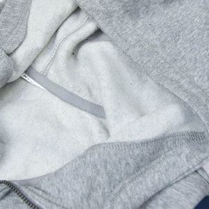 Sudaderas con capucha premium Zip Up Hoodies Basics, material suave y cómodo para uso casual. - Product Image 4