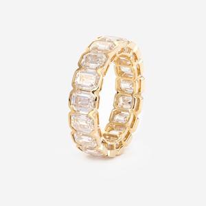 Bague de mariage de luxe en or jaune massif 14 carats avec diamant de laboratoire taille émeraude 5x3mm, sertie demi-cerclée et éternité complète - Product Image 6