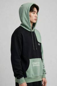 เสื้อยืดคอกลมแขนสั้นทรงปกติ ผ้าฝ้าย 100% สำหรับผู้ชาย ONETEN APPARELS รุ่น MN-TS-SS26-002-C ผ้าถักแบบไม่ทอ ระบายอากาศได้ดี - Product Image 2
