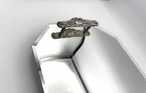 Bandeja de Almacenamiento Metálica Clásica con Espejo, Forma Poligonal, de Una Sola Capa, Acabado Pulido, para Uso en Mesa - Product Image 4