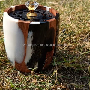 Quemador de Incienso de Resina de Lujo Imperial Noor, Elegante Porta Incienso Árabe para Eid y Ramadán - Product Image 1