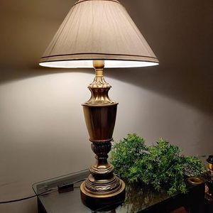 Lámpara de Mesa de Aluminio Antigua de Lujo con Pantalla de Tela, Lámpara Decorativa Vintage para Mesa de Noche, Escritorio, Sala de Estar, Dormitorio, Oficina en Casa - Product Image 4