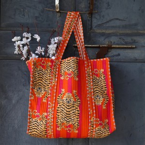 Sac fourre-tout matelassé en coton à imprimé tigre fait main |   Sac de marché écologique - Product Image 1
